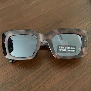 FRYE AND CO. Black and Pink Sunglasses Bold Design